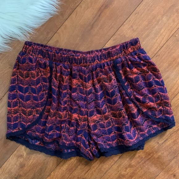 Mossimo Lace Trimmed Navy Blue/Red Print Pull On Shorts-Size S - Picture 8 of 8